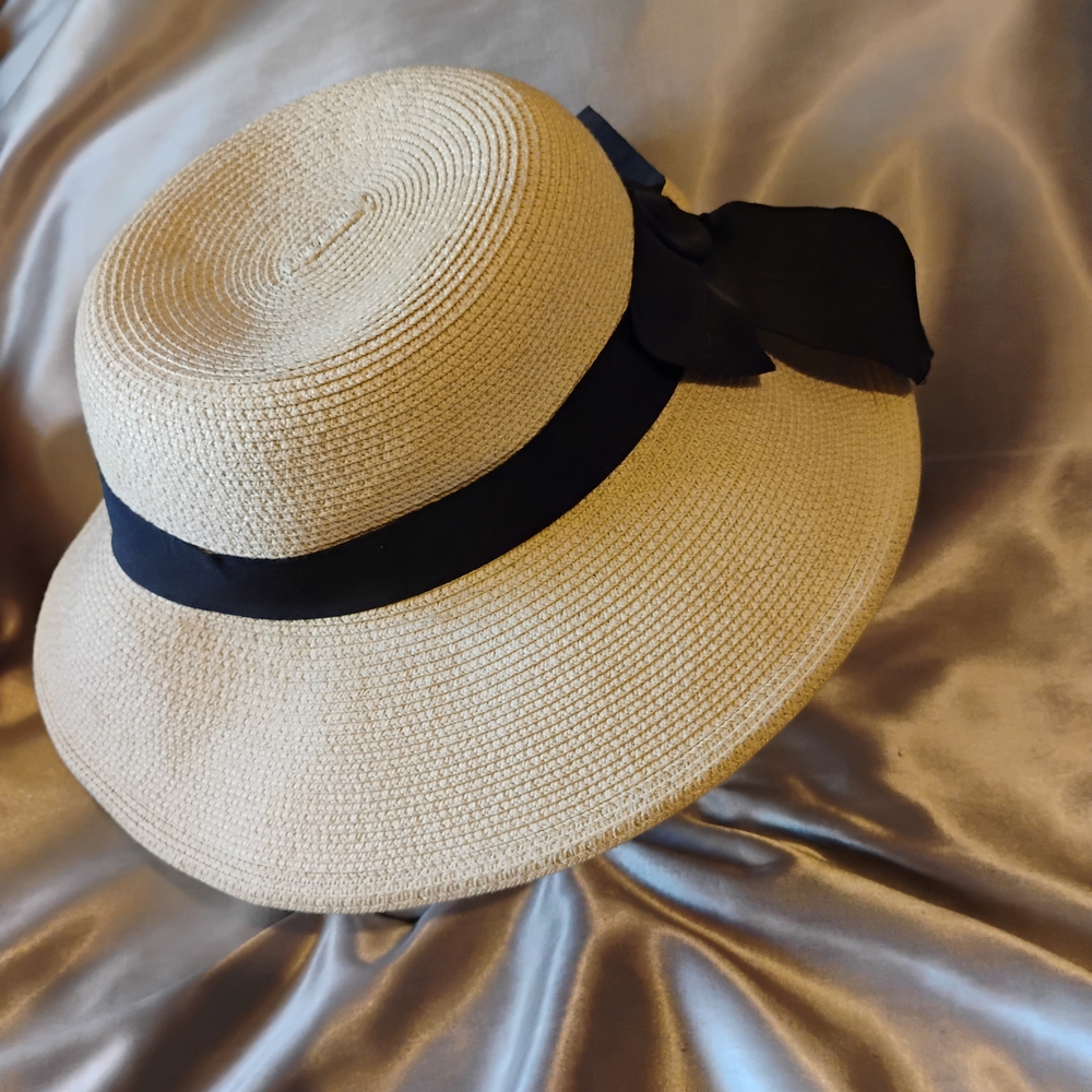 Elegant Tan and Black Women's Hat